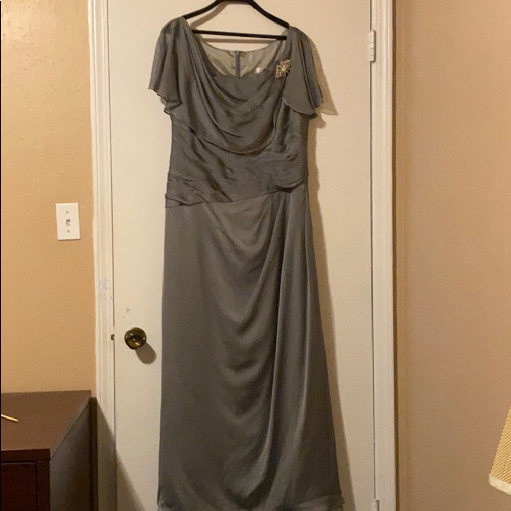 Jade by Jasmine Silver Formal Dress - Picture 5 of 10